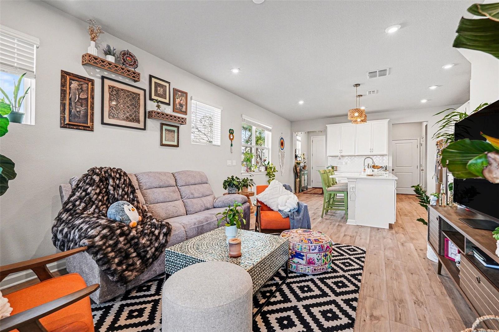 Image 8 of 31 For 2361 Summerlit Street