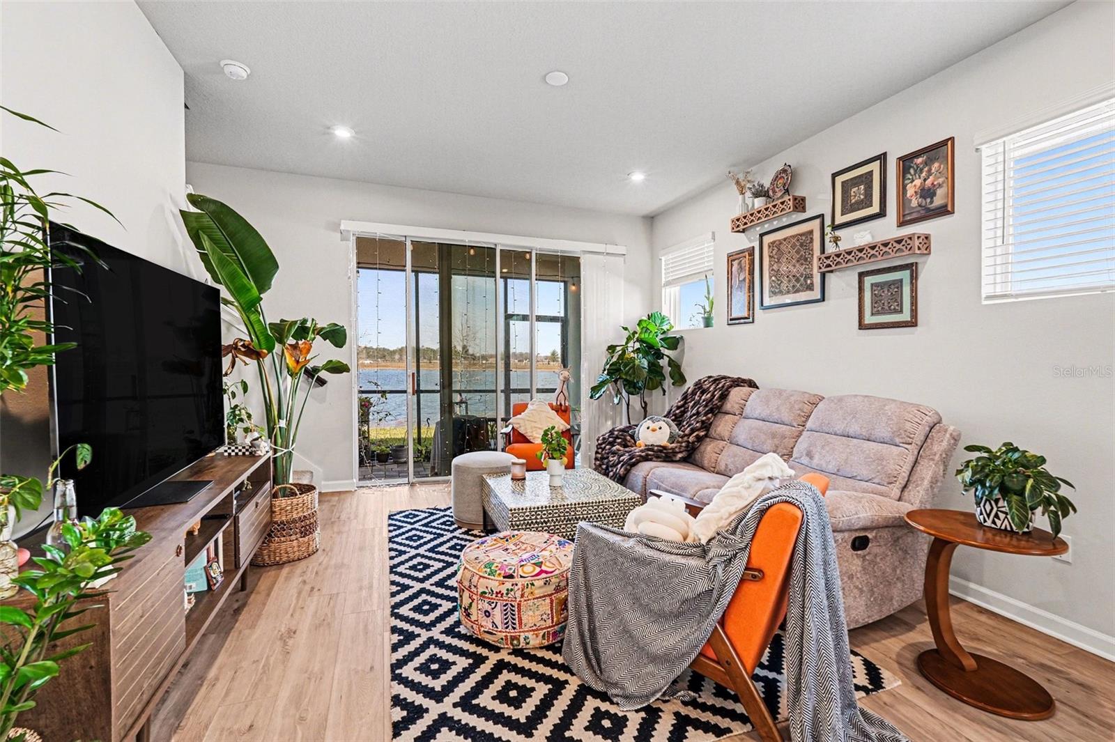 Image 9 of 31 For 2361 Summerlit Street