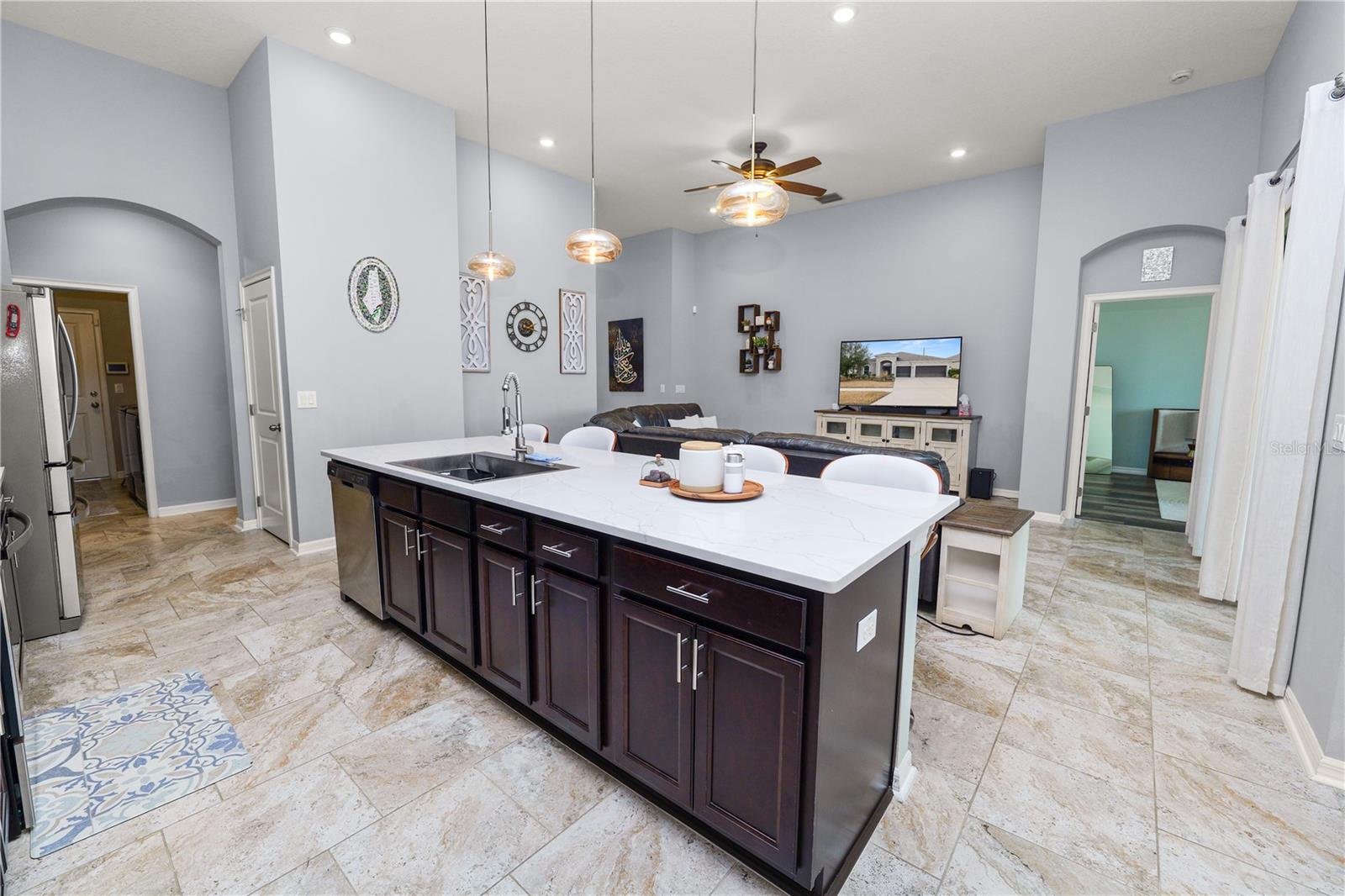 Listing photo id 21 for 6333 Doe Path Court