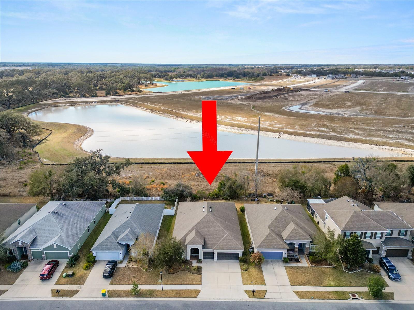 Listing photo id 5 for 6333 Doe Path Court