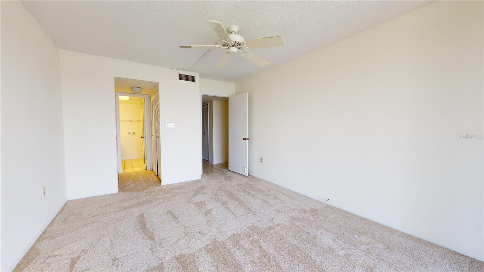 Image 32 of 59 For 500 Osceola Avenue 406