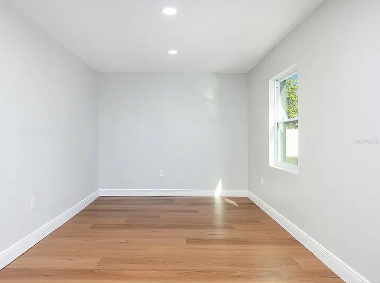 Image 14 of 22 For 4335 10th Avenue S A