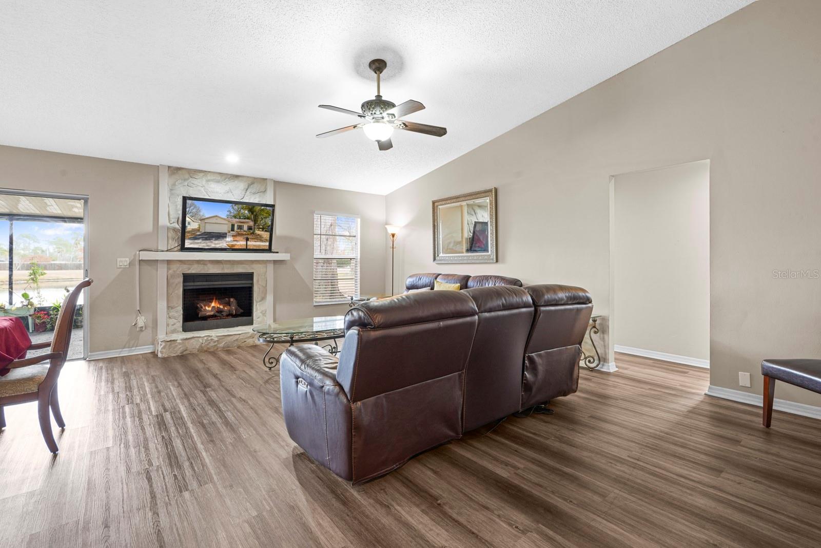 Image 16 of 44 For 12910 Leadwood Drive