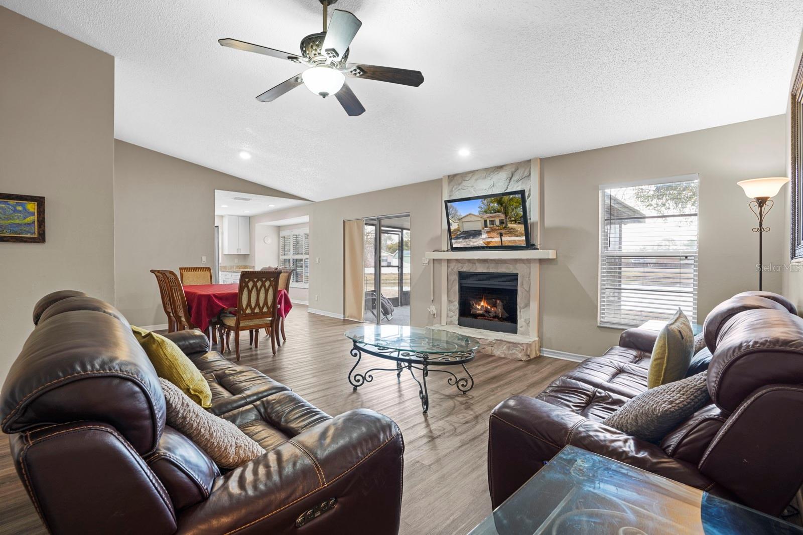 Image 17 of 44 For 12910 Leadwood Drive