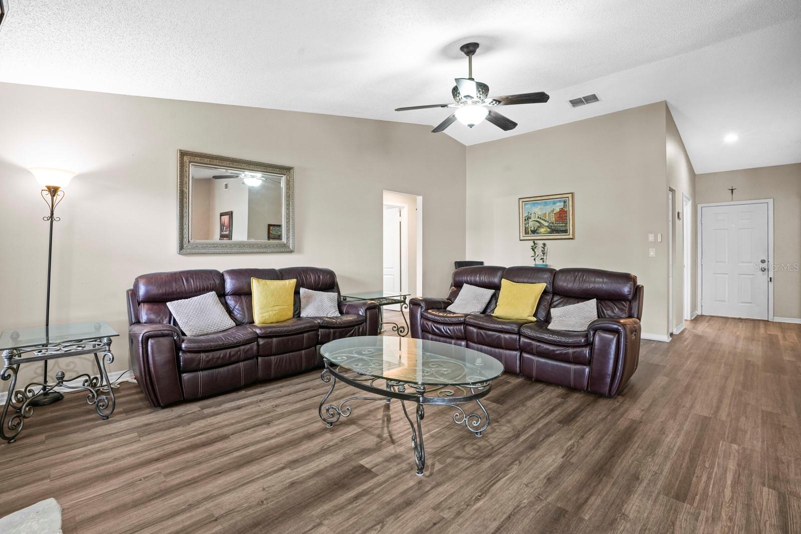 Image 18 of 44 For 12910 Leadwood Drive