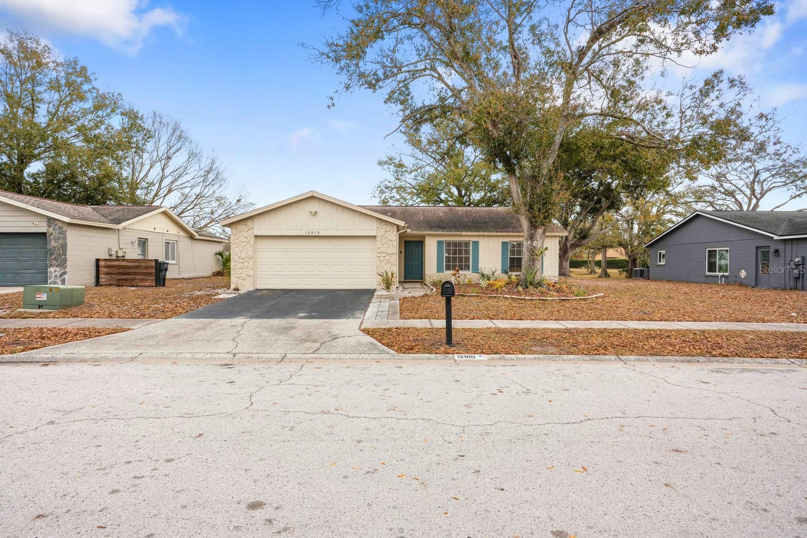 Image 29 of 44 For 12910 Leadwood Drive