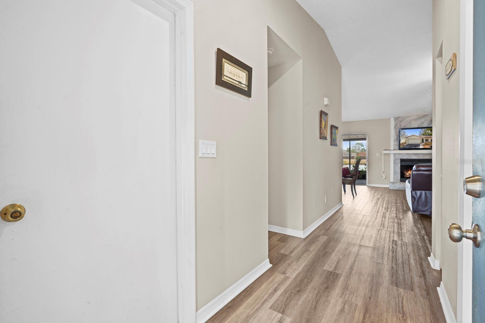 Image 6 of 44 For 12910 Leadwood Drive