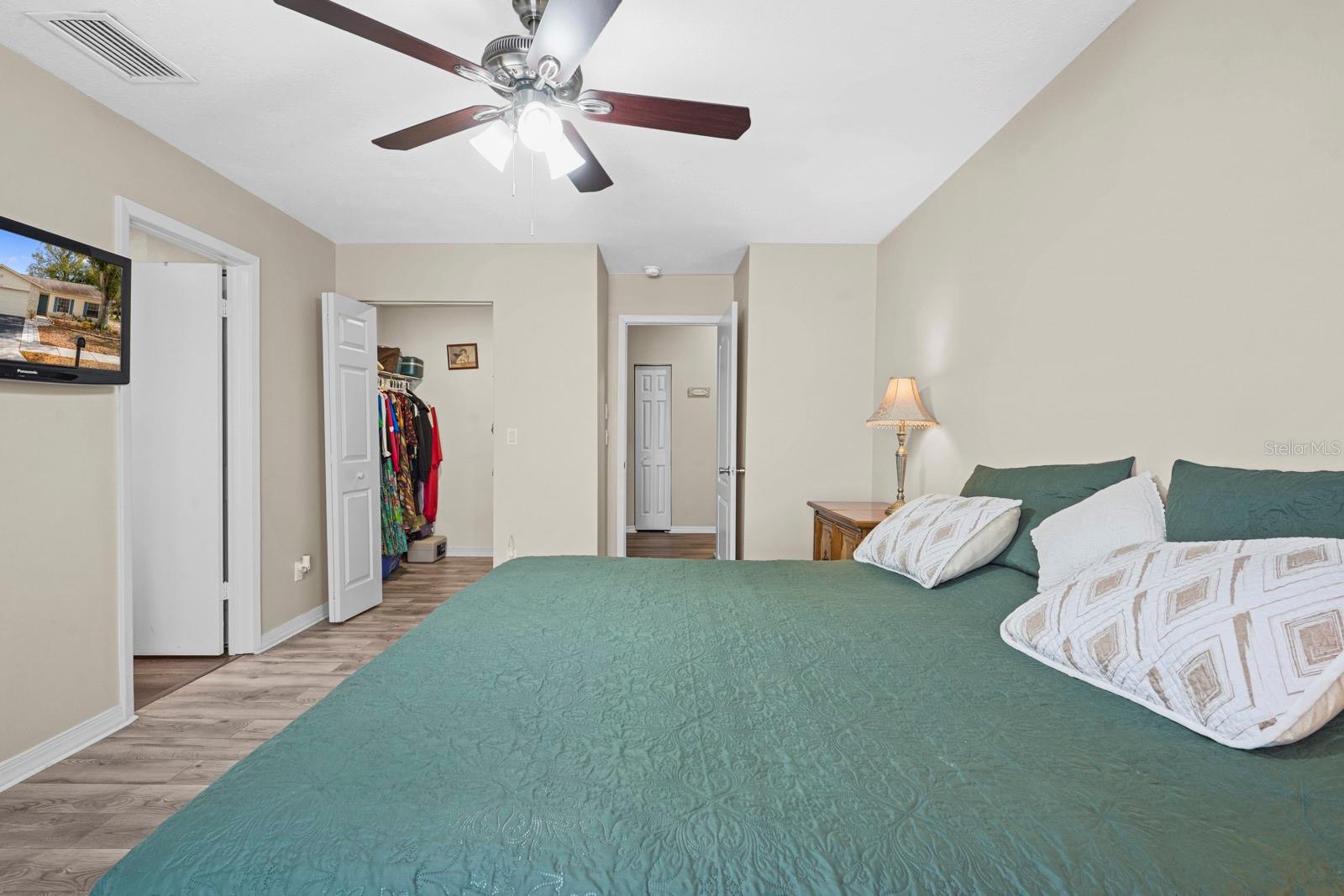 Image 8 of 44 For 12910 Leadwood Drive