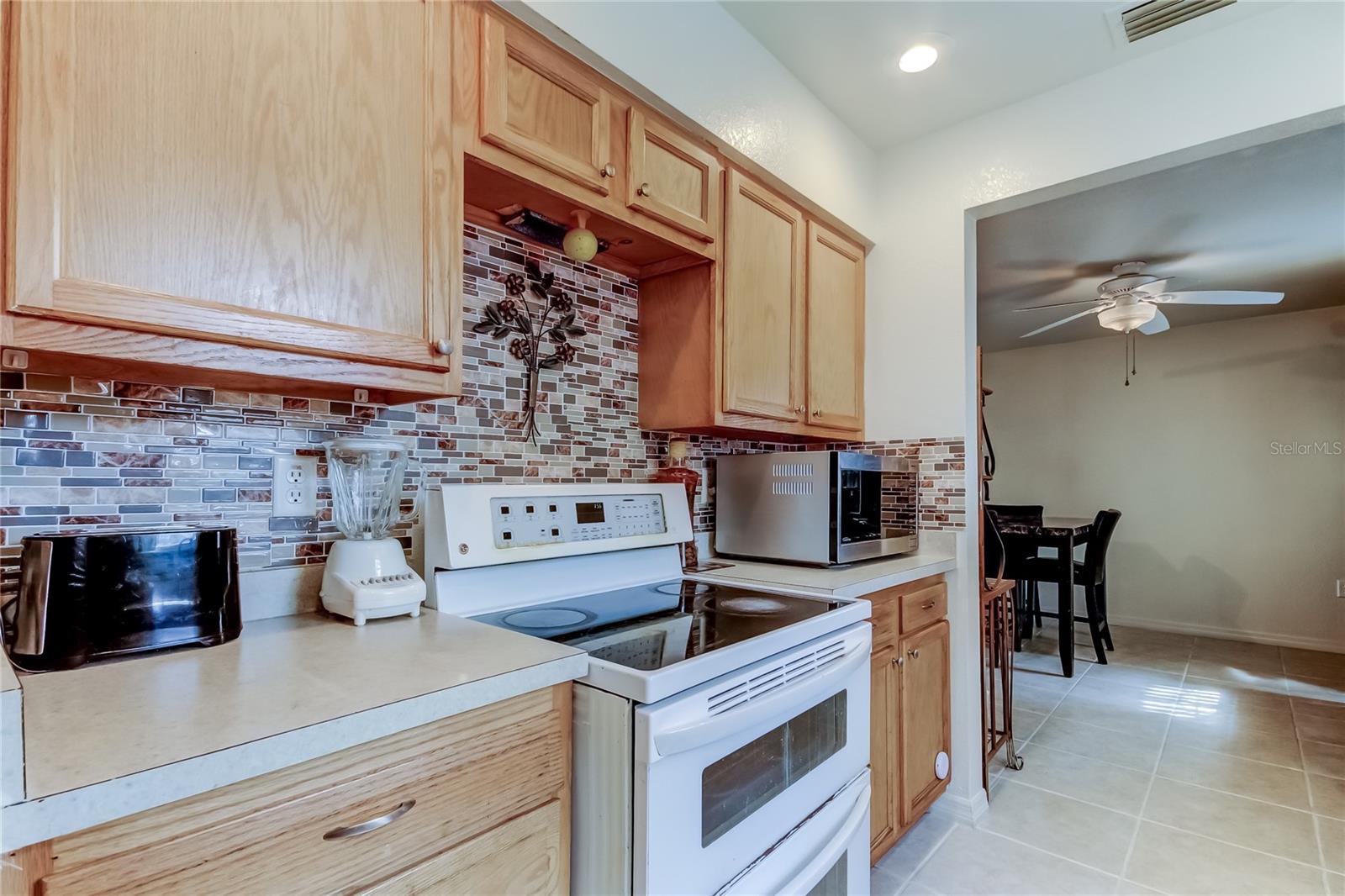 Image 11 of 27 For 567 Shady Grove Drive