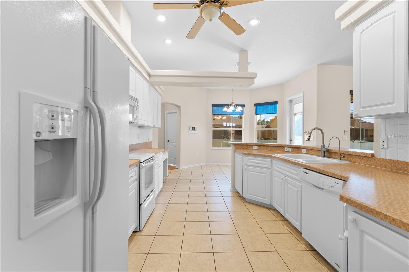 Listing photo id 19 for 1238 Masada Lane