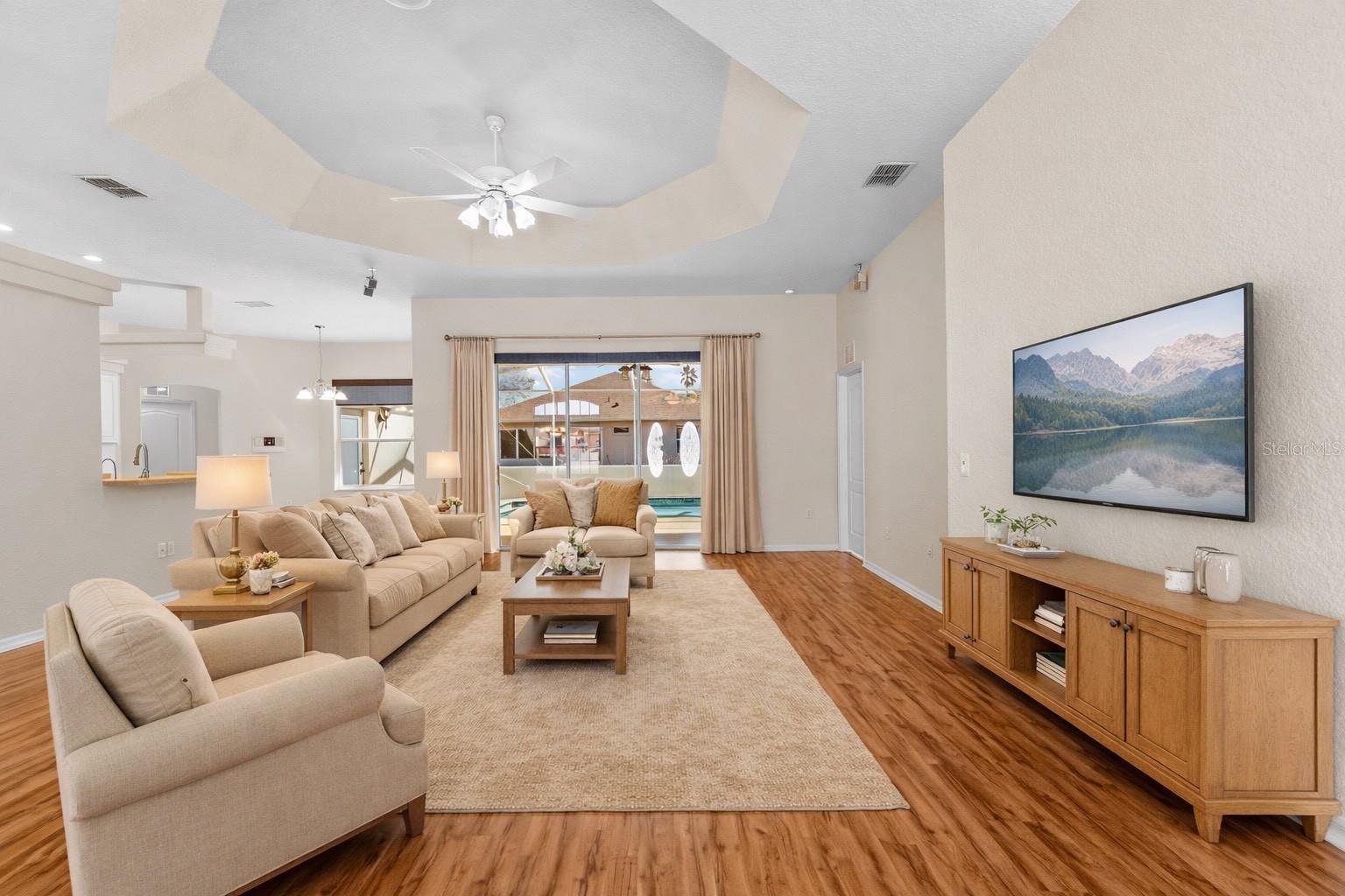 Listing photo id 1 for 1238 Masada Lane