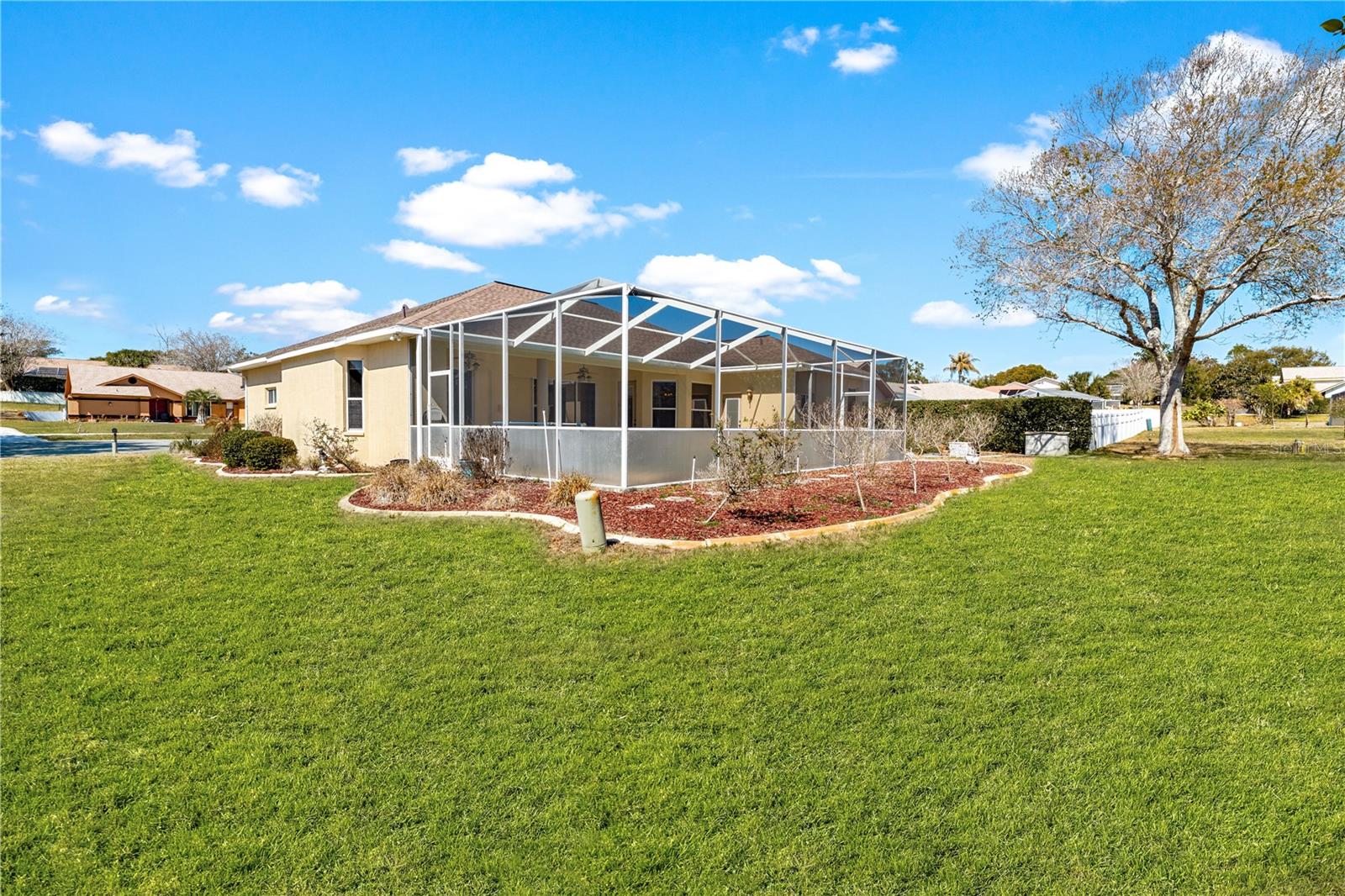 Listing photo id 39 for 1238 Masada Lane