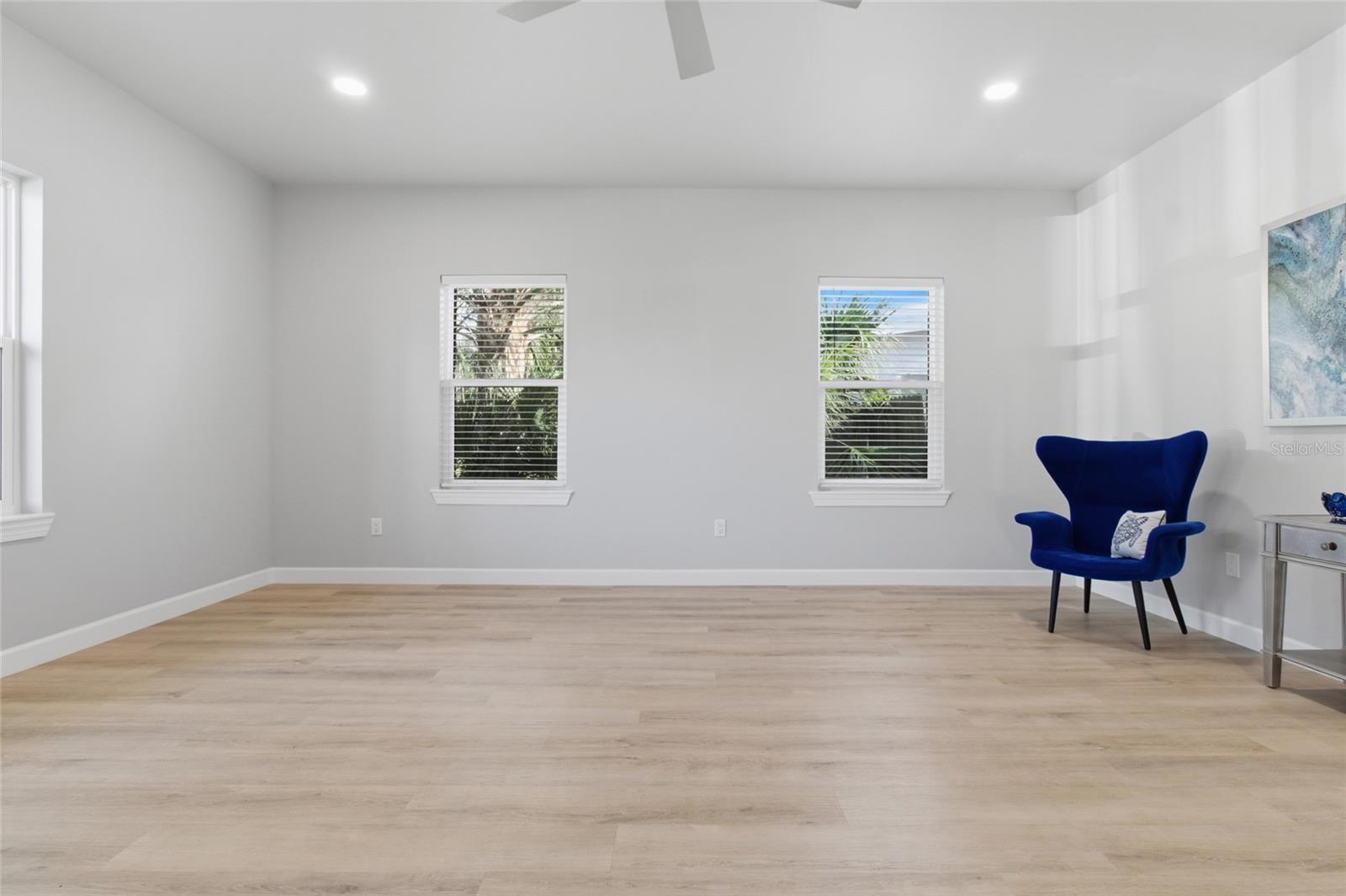 Image 12 of 55 For 494 39th Avenue N