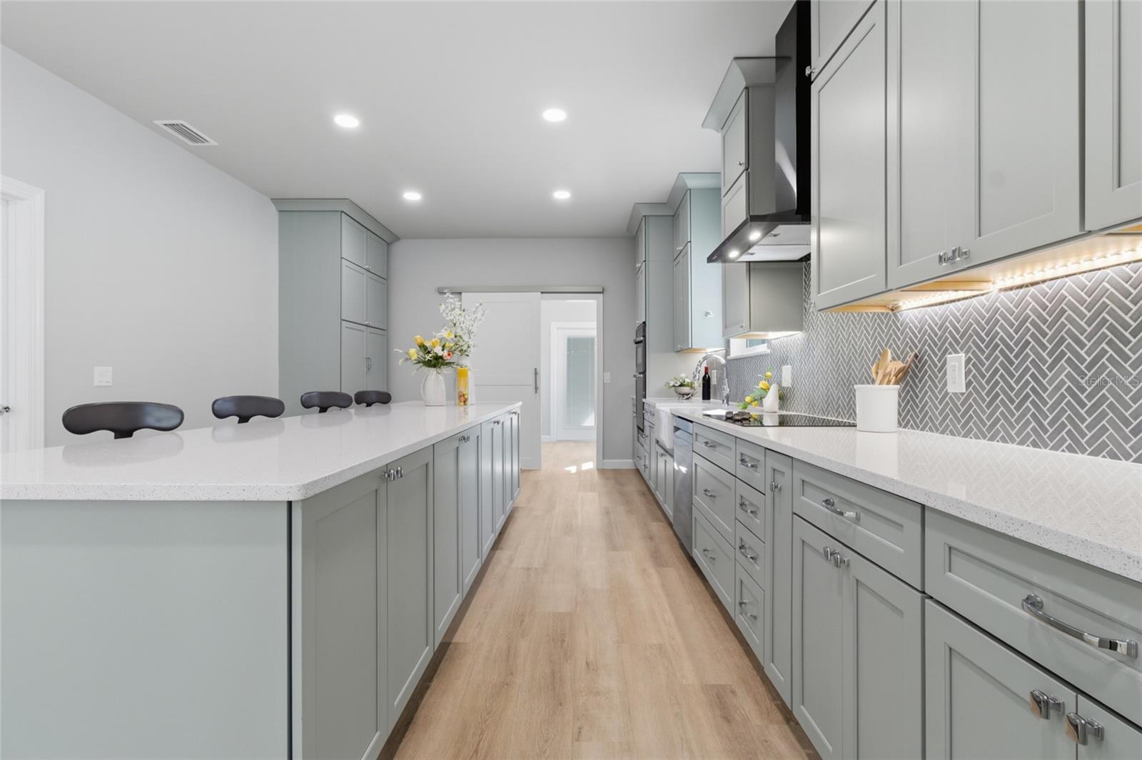 Image 22 of 55 For 494 39th Avenue N