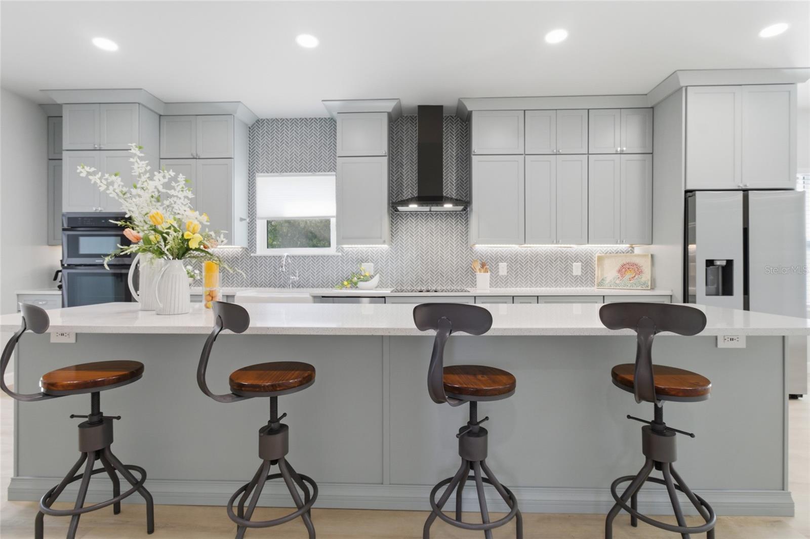 Image 23 of 55 For 494 39th Avenue N