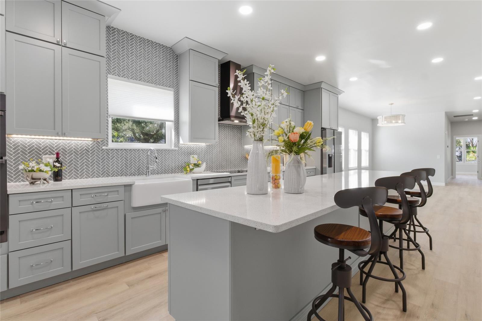 Image 24 of 55 For 494 39th Avenue N