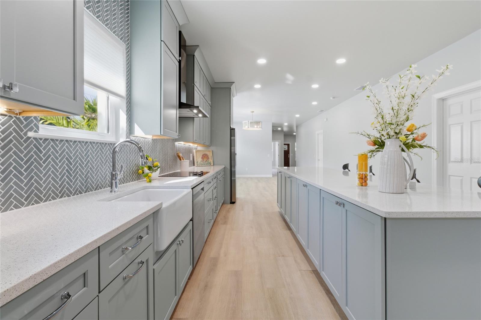 Image 25 of 55 For 494 39th Avenue N