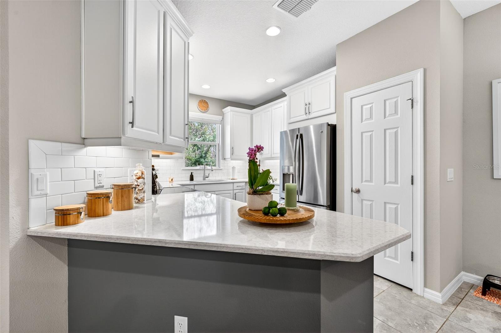 Image 13 of 46 For 904 Vineyard Lane