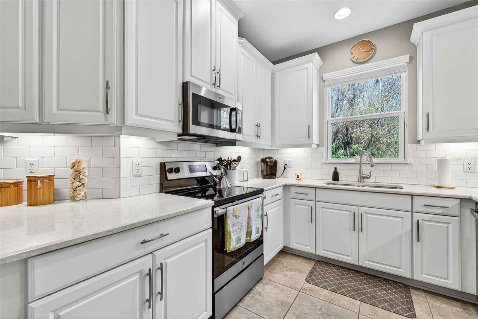 Image 14 of 46 For 904 Vineyard Lane