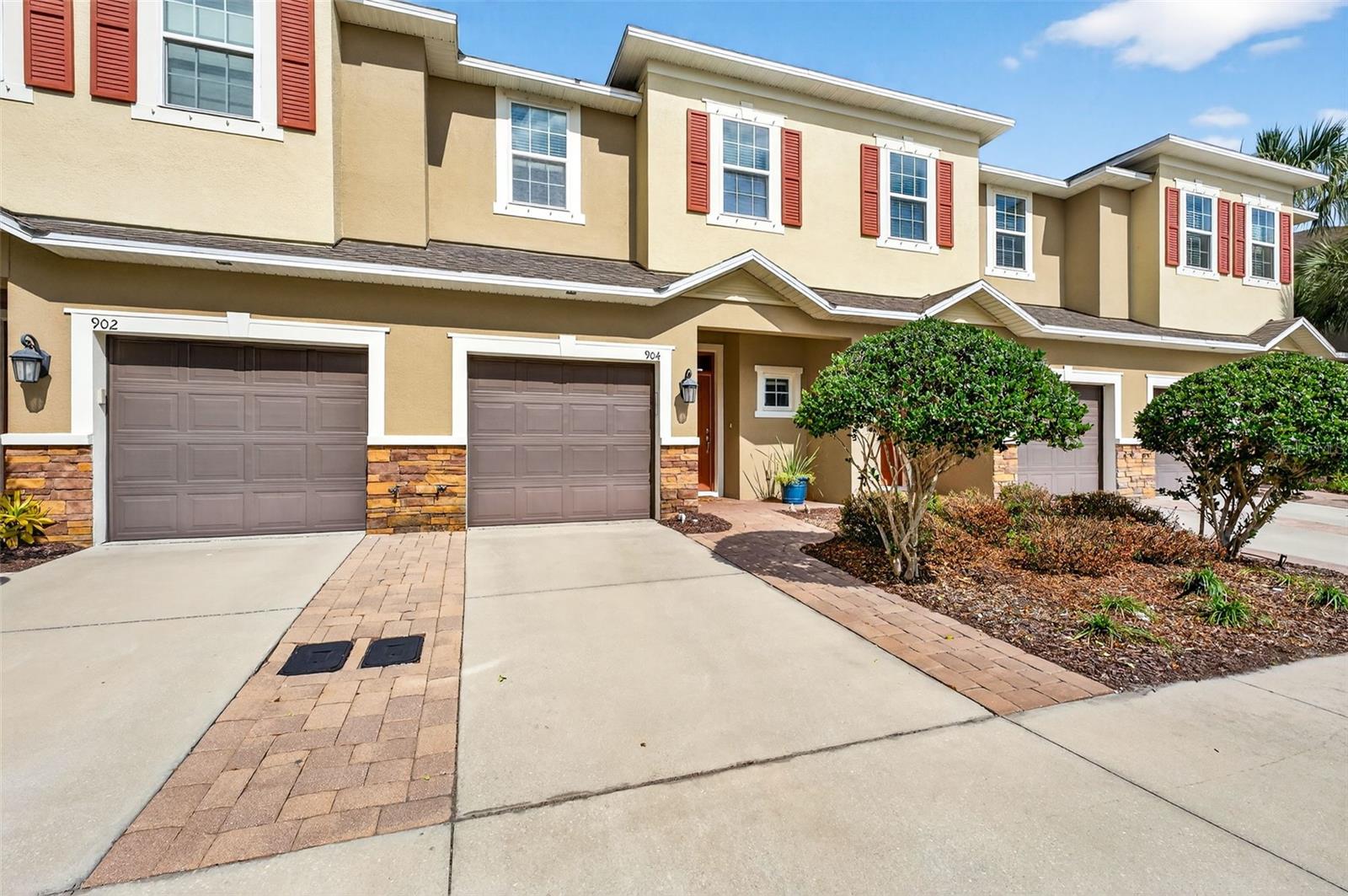 Image 2 of 46 For 904 Vineyard Lane