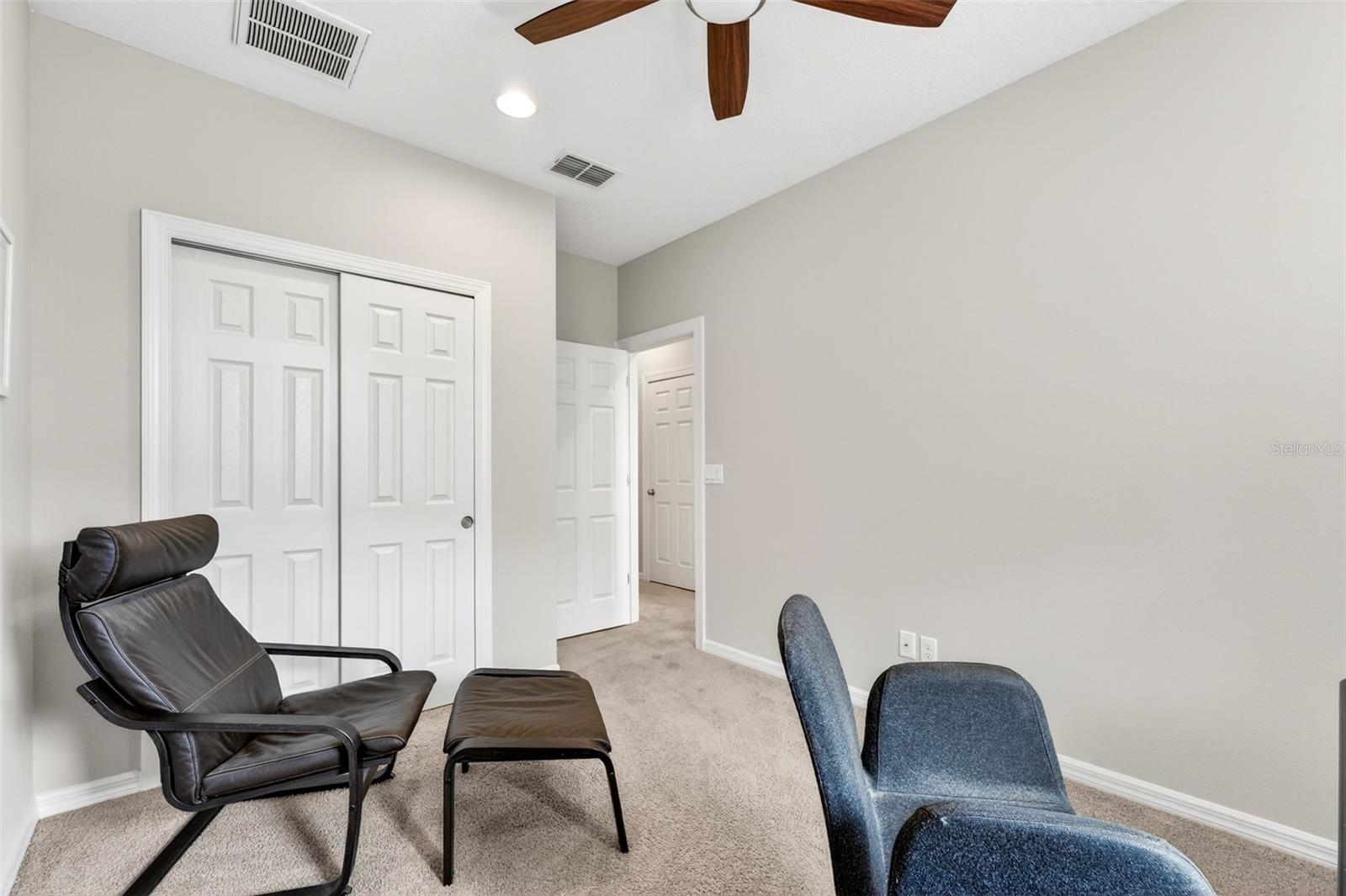 Image 26 of 46 For 904 Vineyard Lane