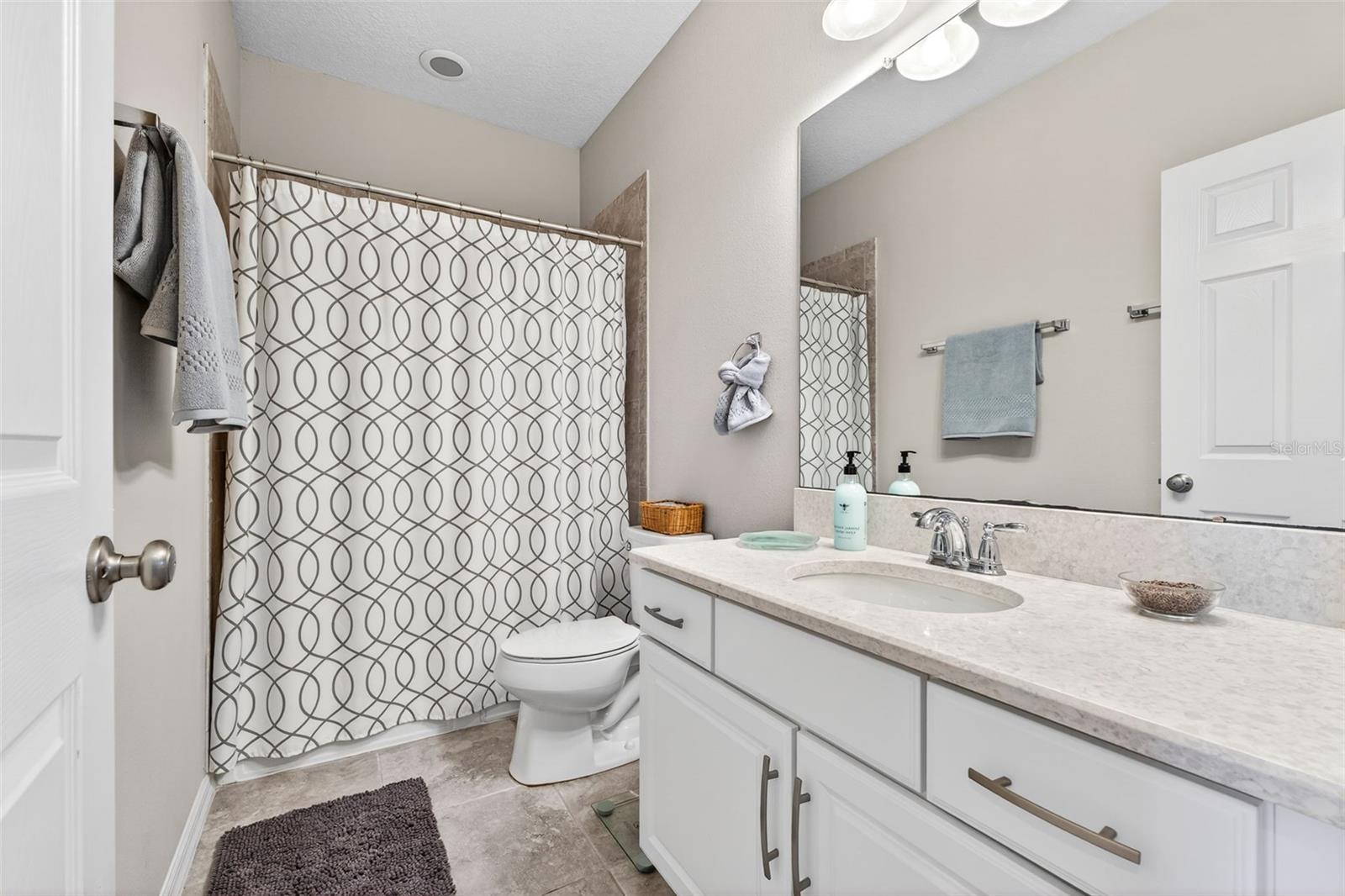 Image 27 of 46 For 904 Vineyard Lane