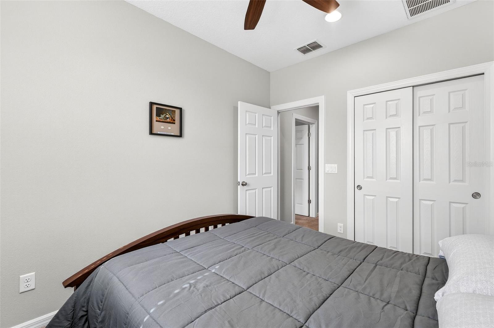 Image 29 of 46 For 904 Vineyard Lane