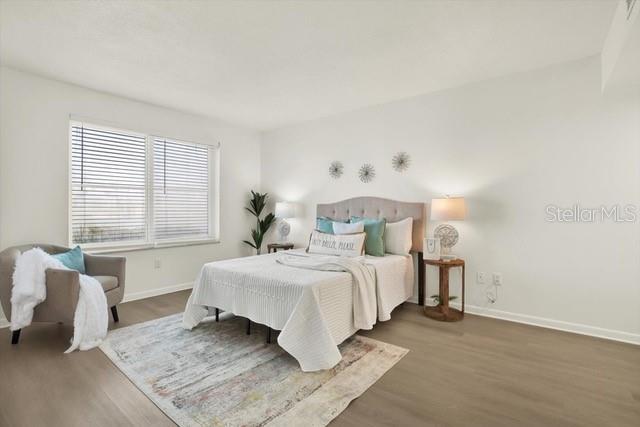 Image 15 of 27 For 5220 Brittany Drive S 106