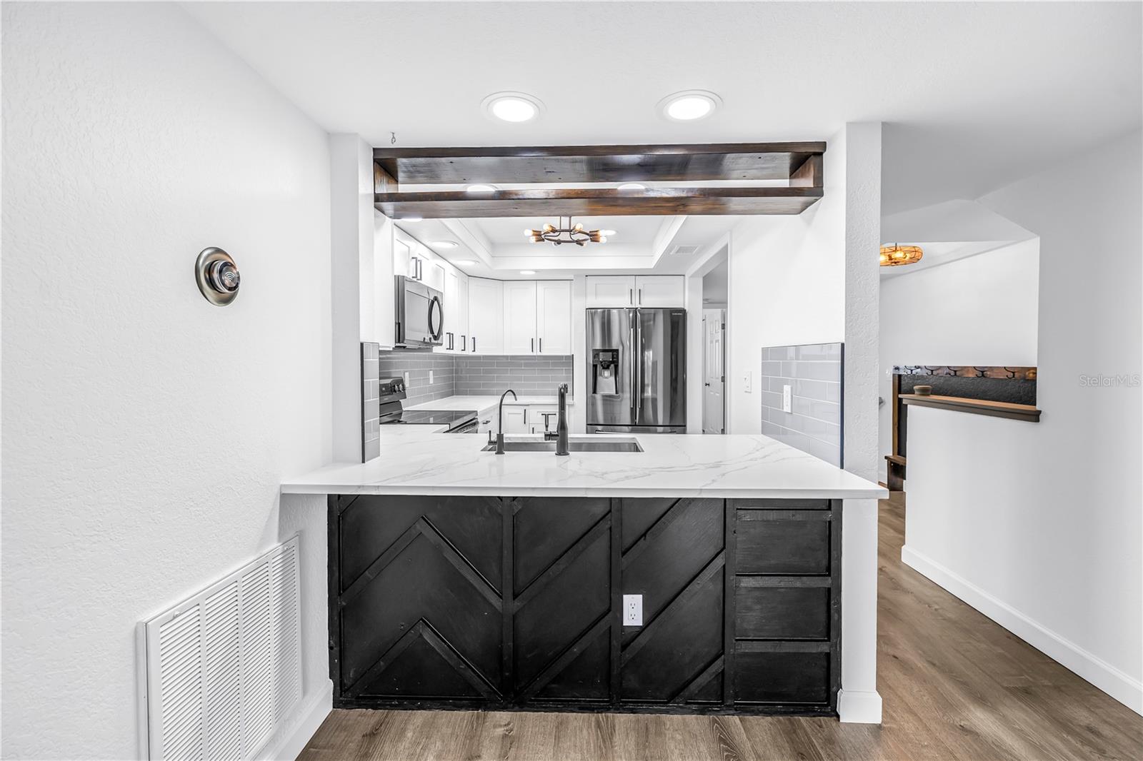 Image 13 of 63 For 9613 Tara Cay Court