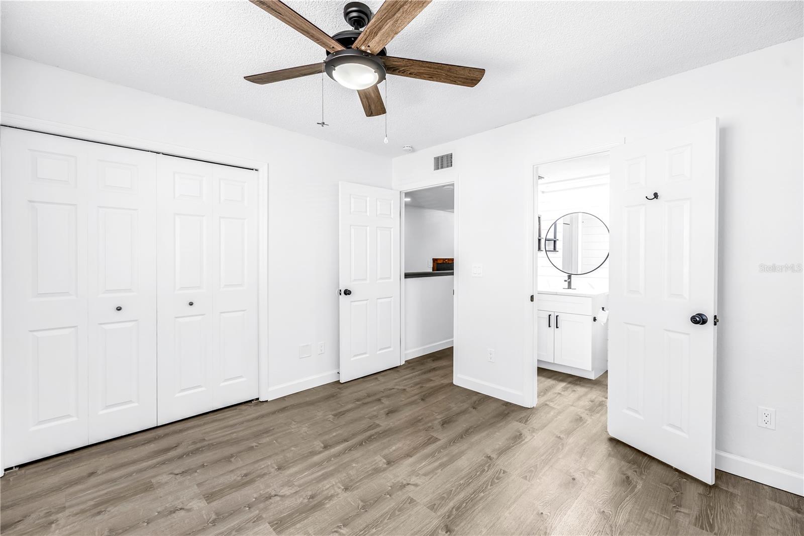 Image 20 of 63 For 9613 Tara Cay Court