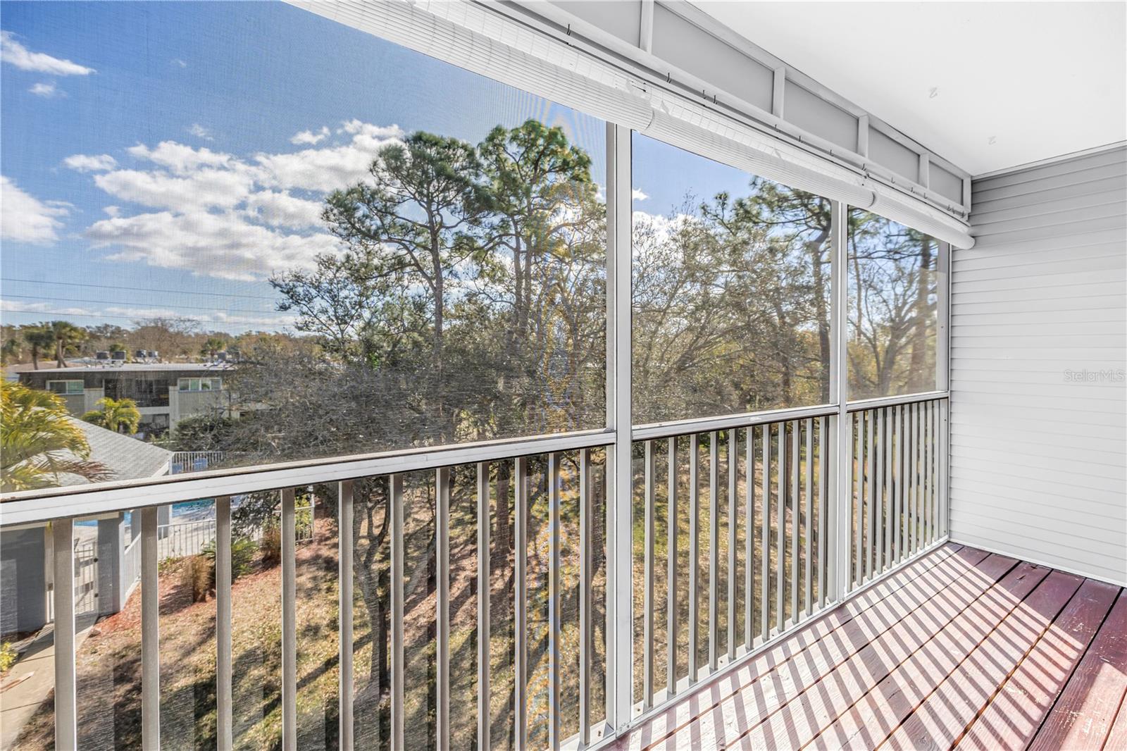 Image 26 of 63 For 9613 Tara Cay Court