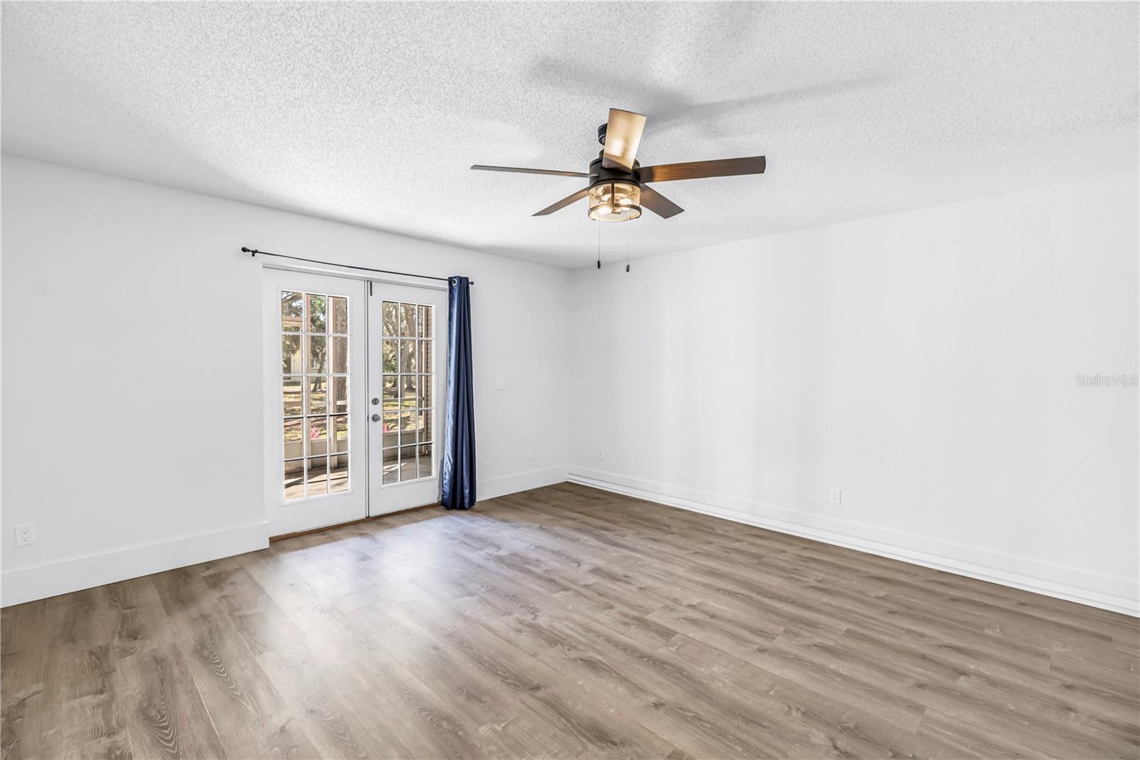 Image 29 of 63 For 9613 Tara Cay Court