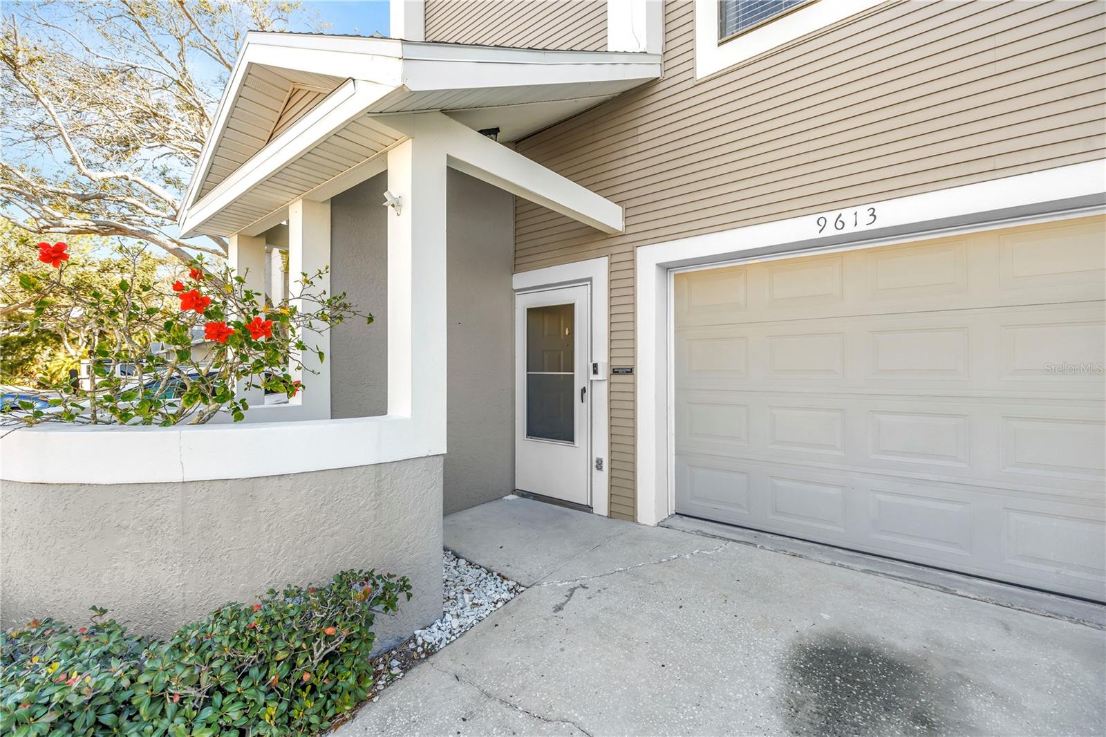 Image 33 of 63 For 9613 Tara Cay Court