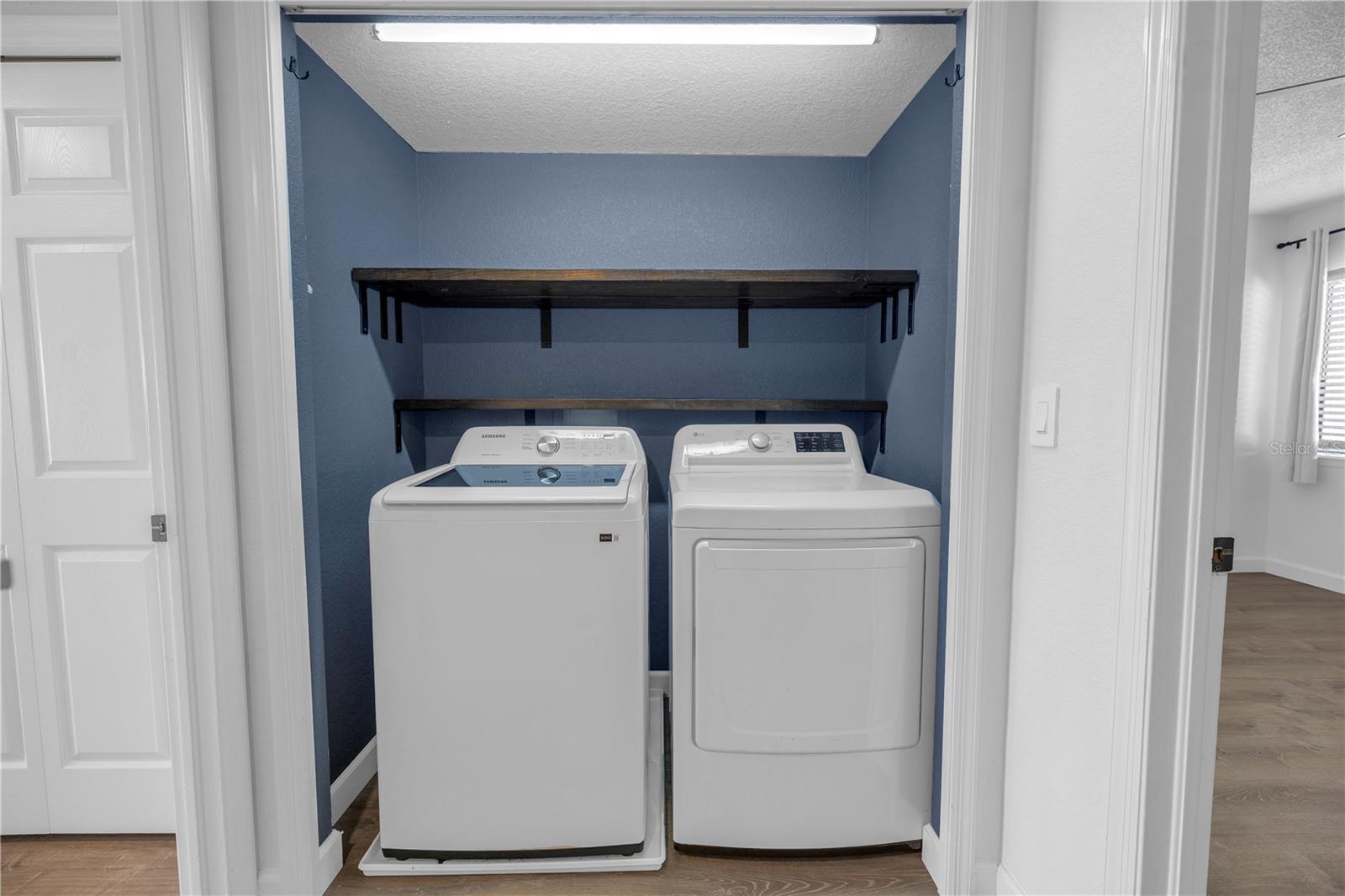 Image 40 of 63 For 9613 Tara Cay Court