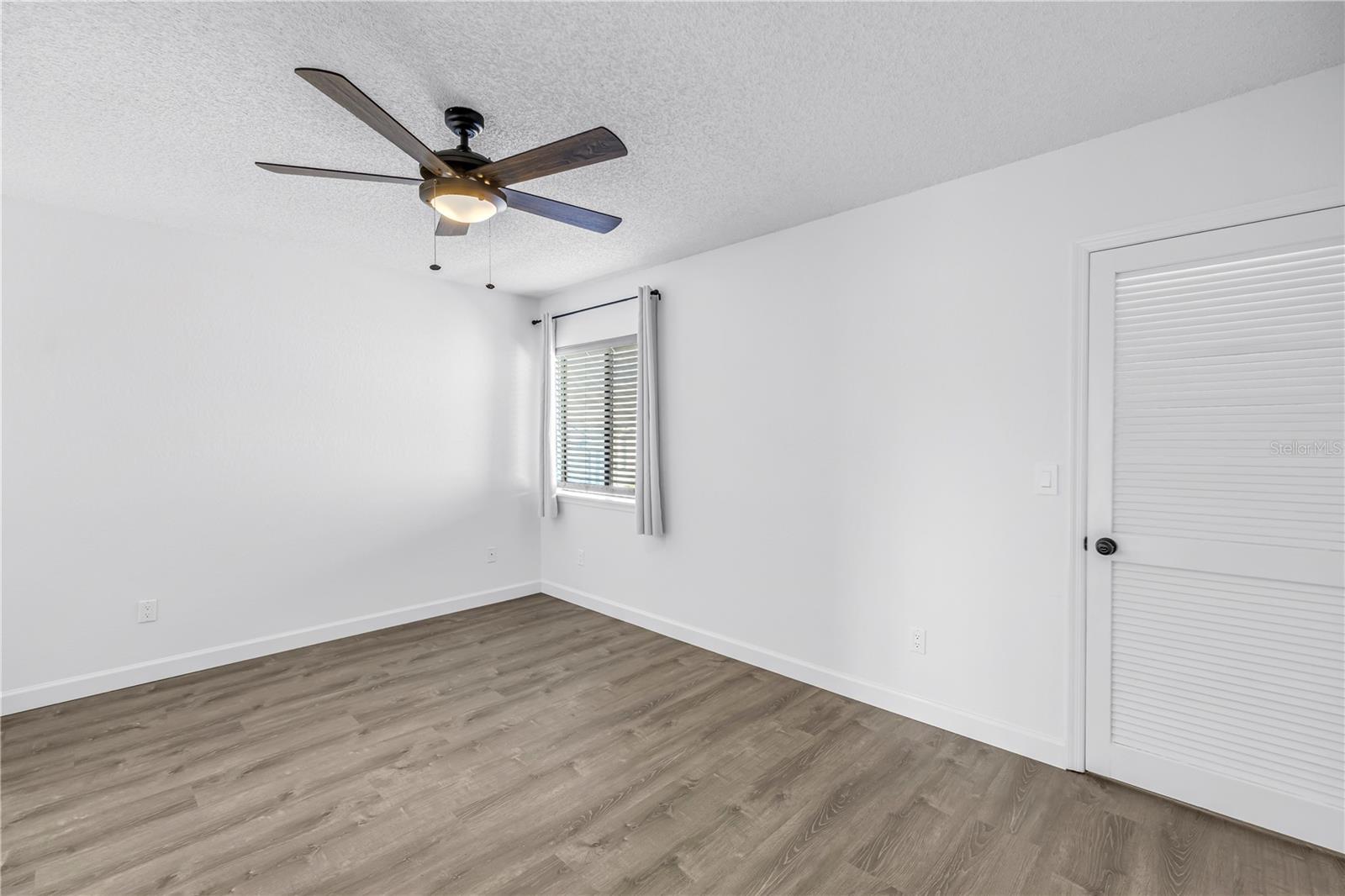 Image 41 of 63 For 9613 Tara Cay Court