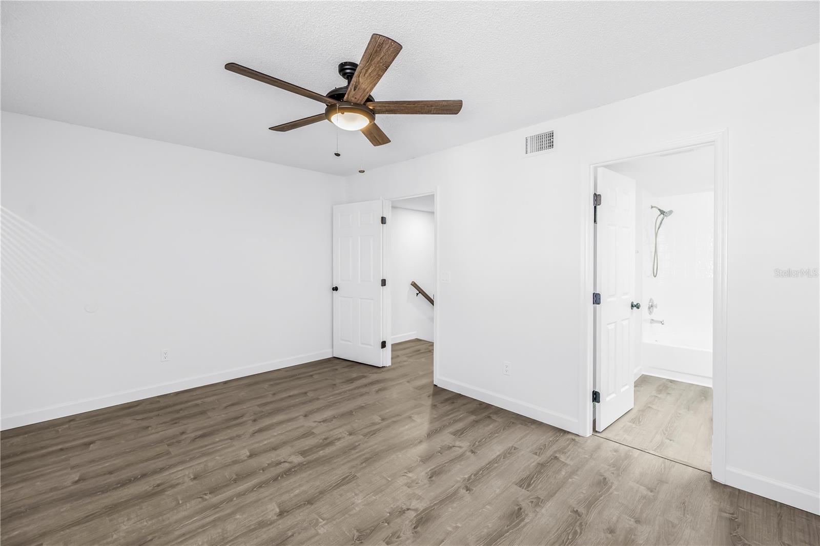 Image 42 of 63 For 9613 Tara Cay Court