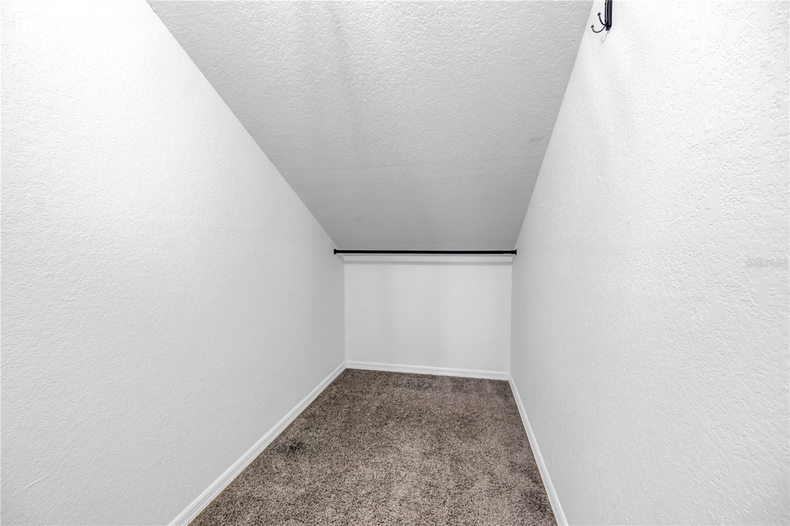 Image 44 of 63 For 9613 Tara Cay Court