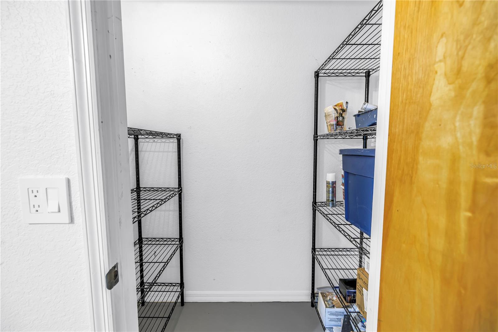 Image 52 of 63 For 9613 Tara Cay Court