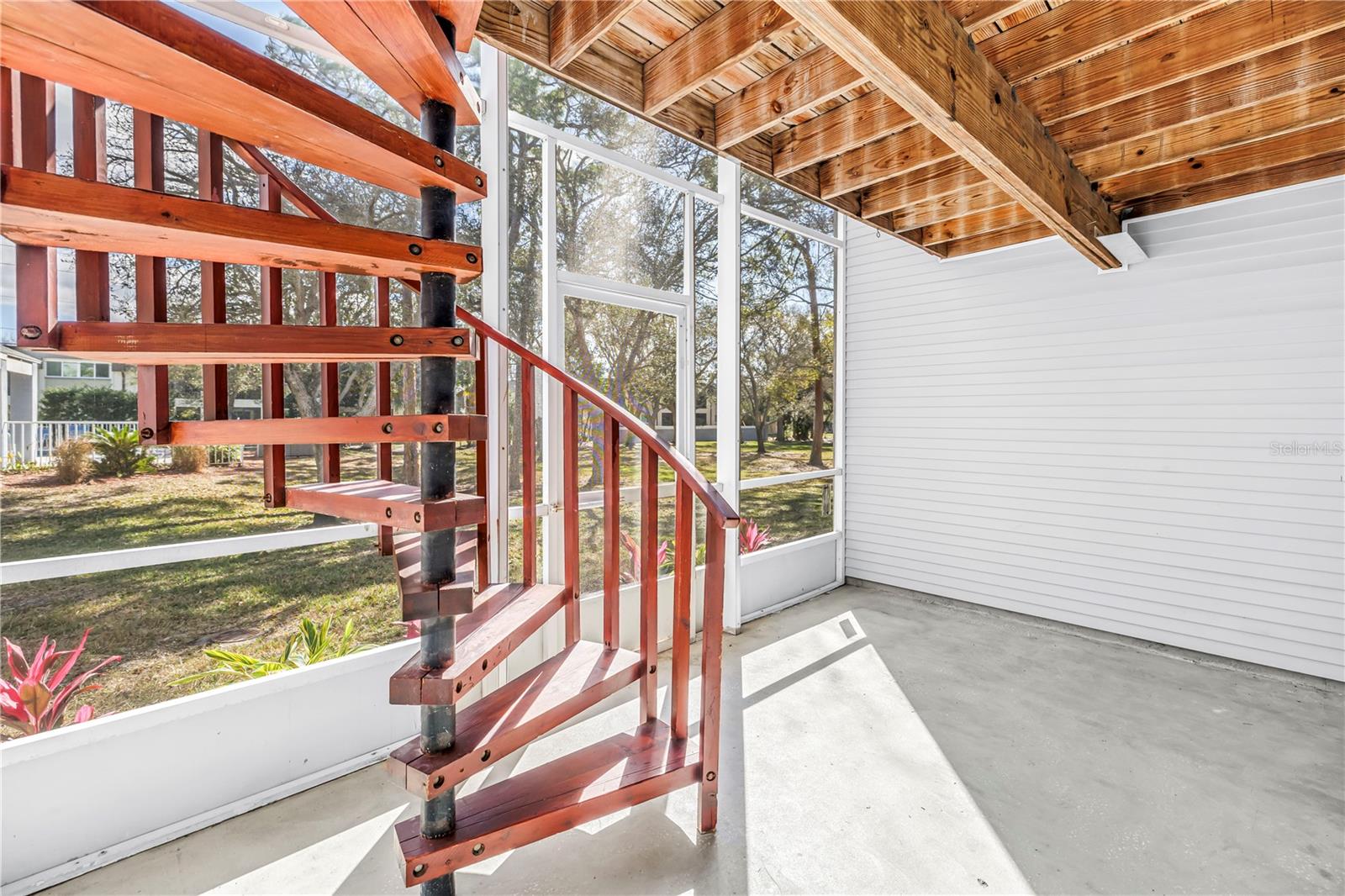 Image 55 of 63 For 9613 Tara Cay Court