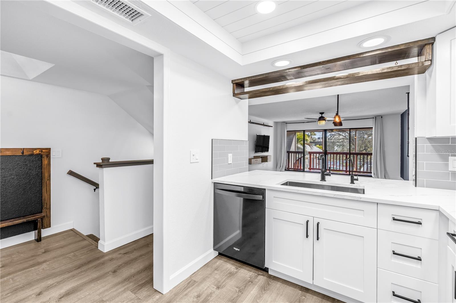 Image 9 of 63 For 9613 Tara Cay Court