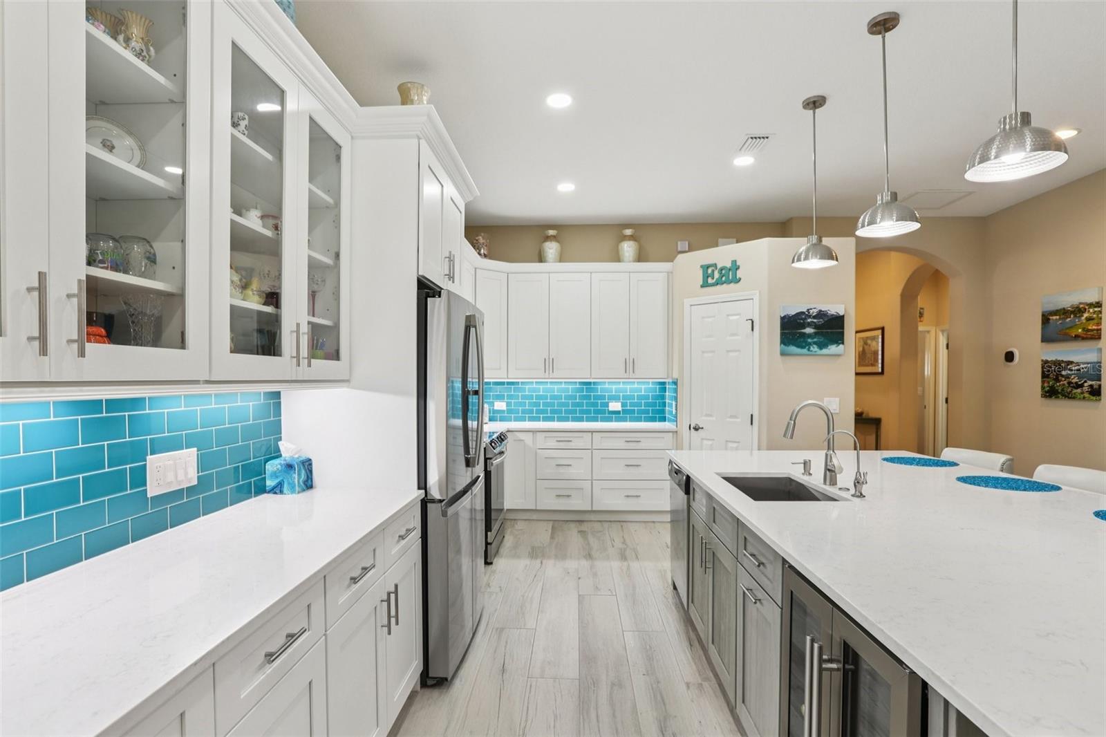 Image 10 of 36 For 2916 Devonoak Boulevard