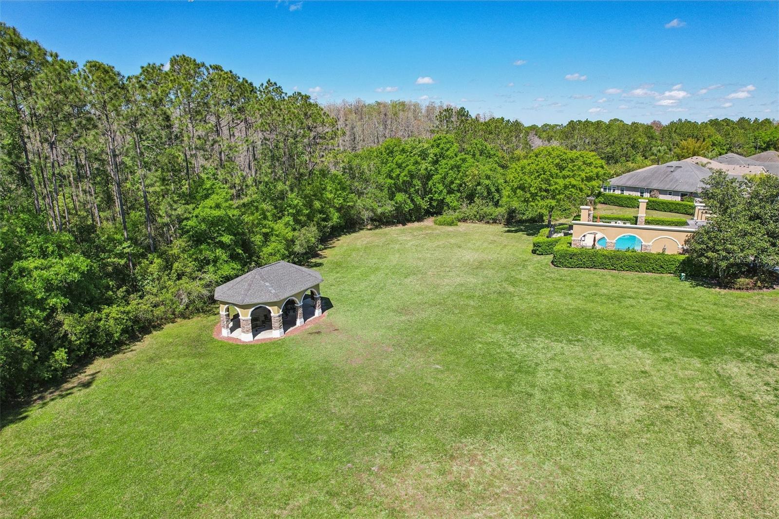 Image 35 of 36 For 2916 Devonoak Boulevard