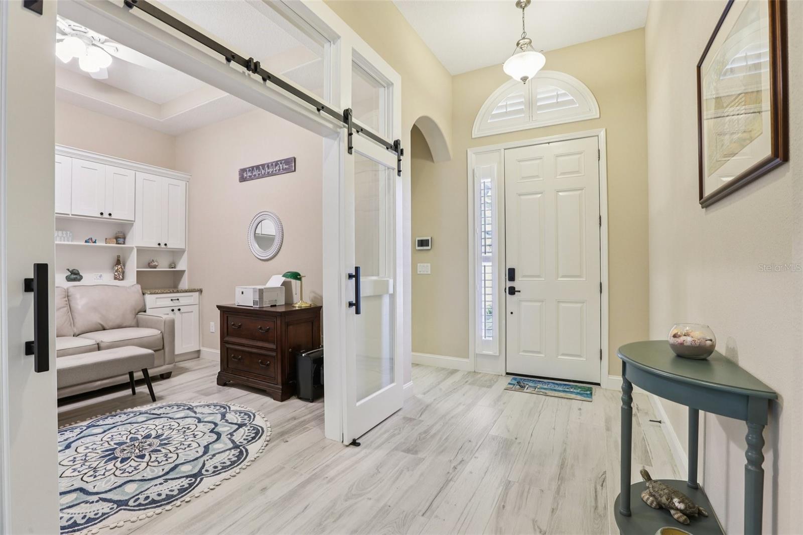 Image 4 of 36 For 2916 Devonoak Boulevard