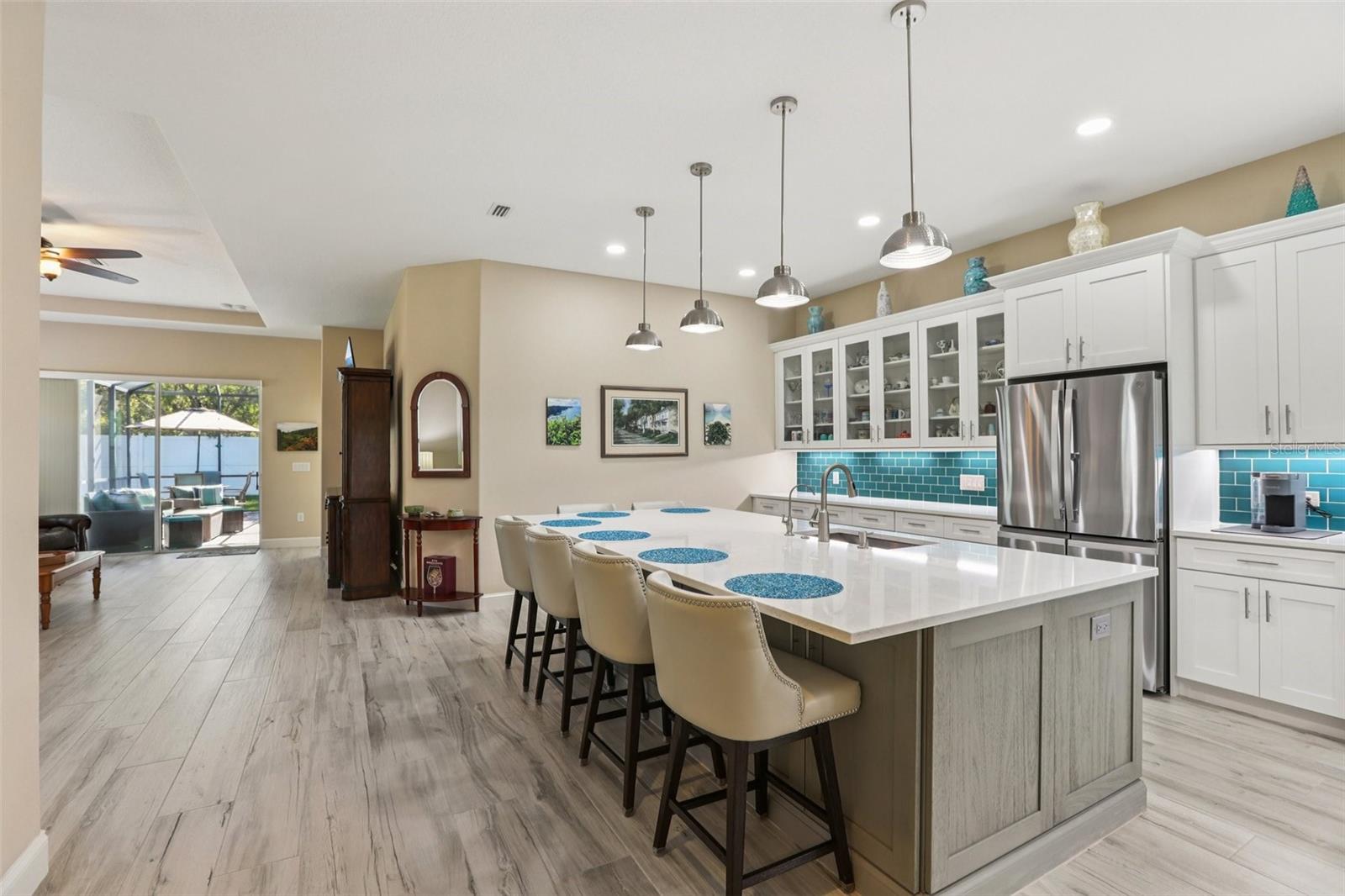 Image 7 of 36 For 2916 Devonoak Boulevard