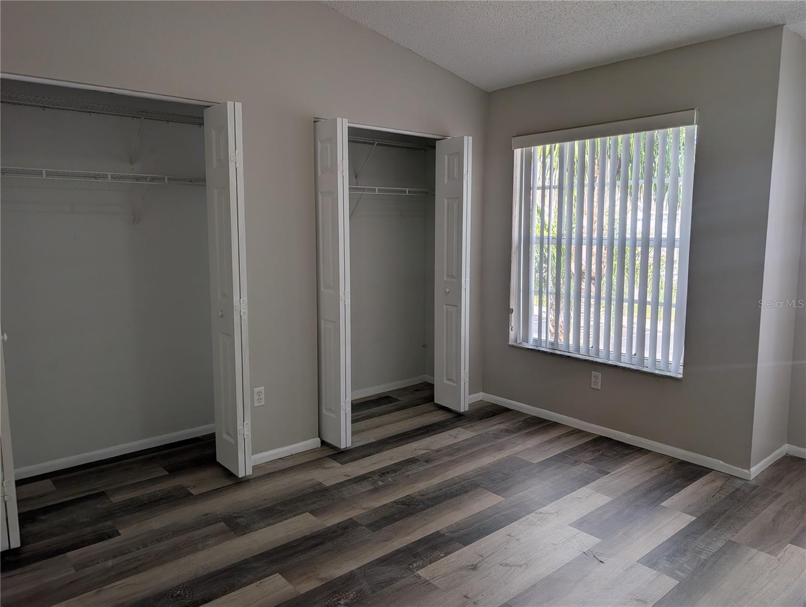 Image 14 of 23 For 414 Kensington Lake Circle