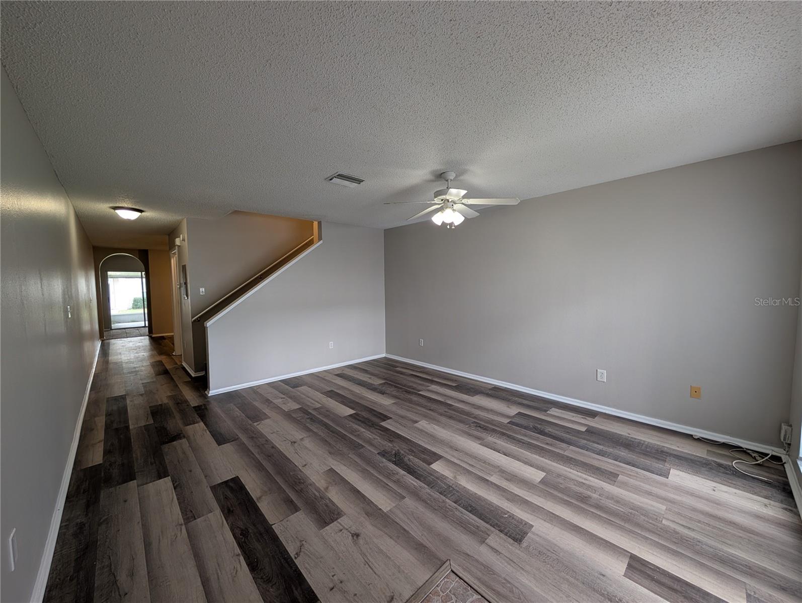 Image 2 of 23 For 414 Kensington Lake Circle