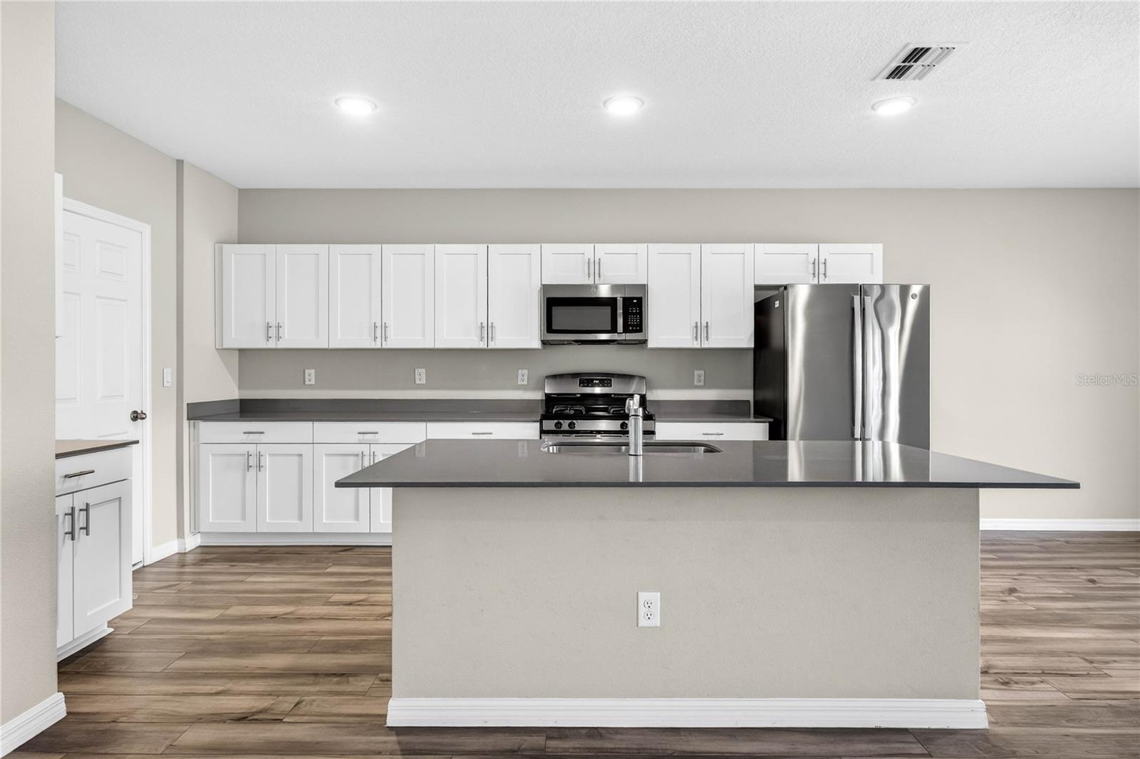 Image 13 of 48 For 7606 Twinleaf Terrace