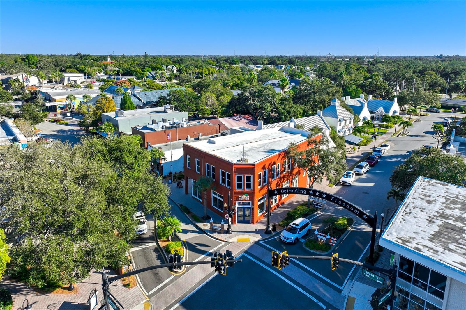 Listing photo id 39 for 1792 Overbrook Avenue