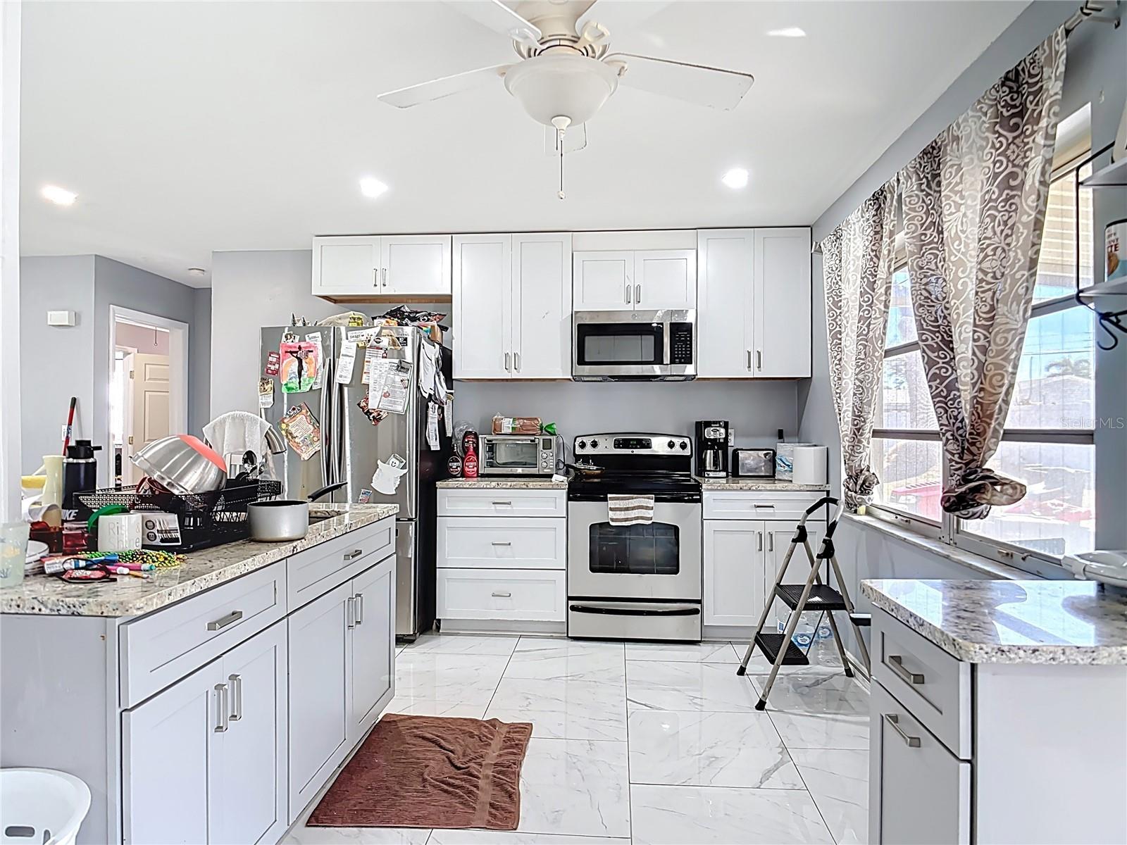 Image 12 of 42 For 1144 Pineland Avenue