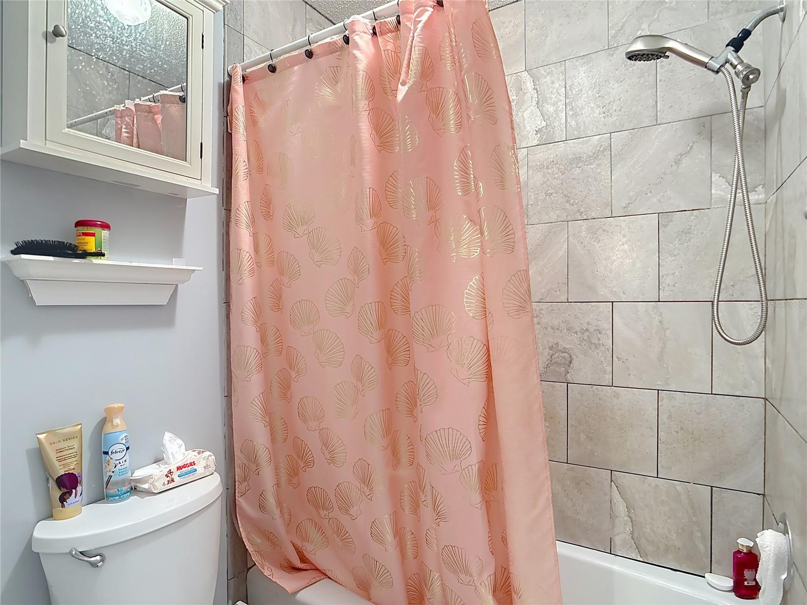 Image 18 of 42 For 1144 Pineland Avenue